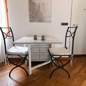 Italianway-ponte Vetero Milan